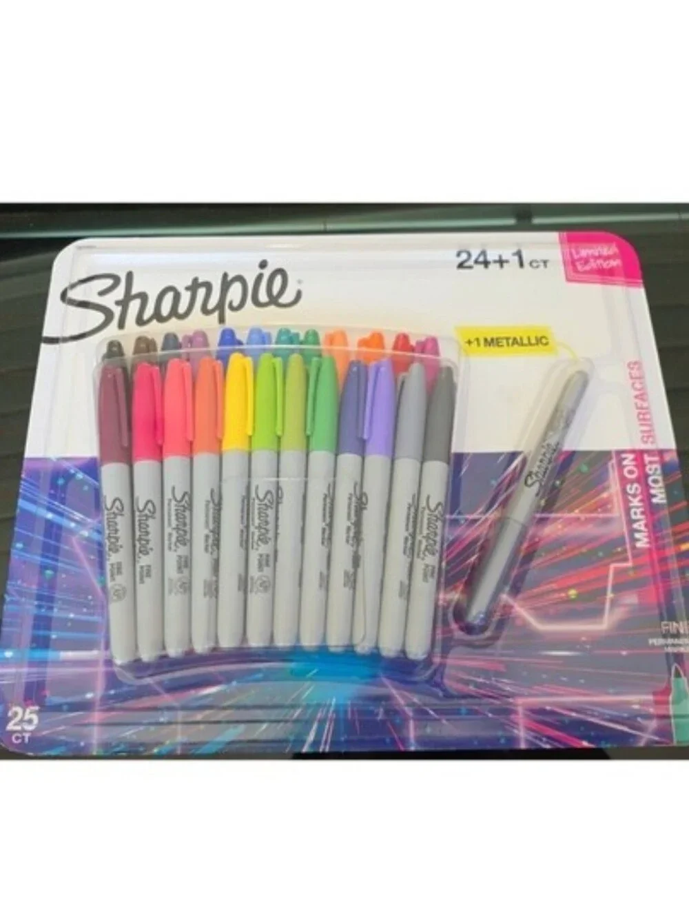 Sharpie Fine Point Color Permanent Markers-Pack of 25 (24 colors + 1 Metallic)